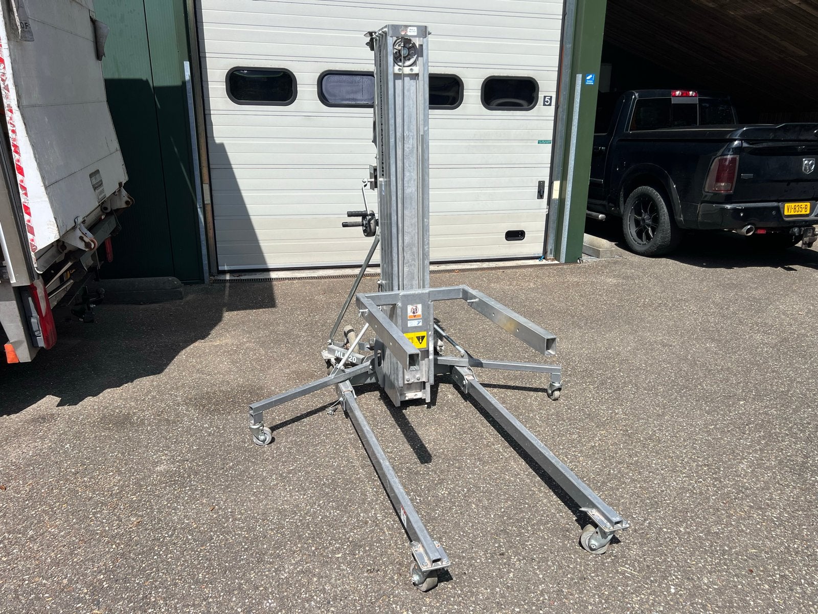 Liftsmart MLI-20 Kanaallift - Handige Montagelift, Zakelijke goederen, Machines en Bouw | Liften, Steigers en Ladders, Ophalen