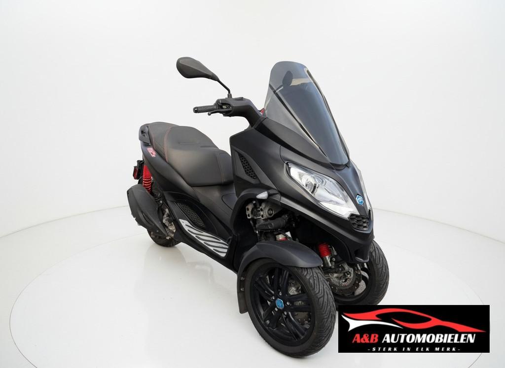 Piaggio Scooter 300 MP3 HPE Sport, Scooter, Bedrijf, PLUIMSTRAAT 83
7511BT  Enschede, NL, 278 cc