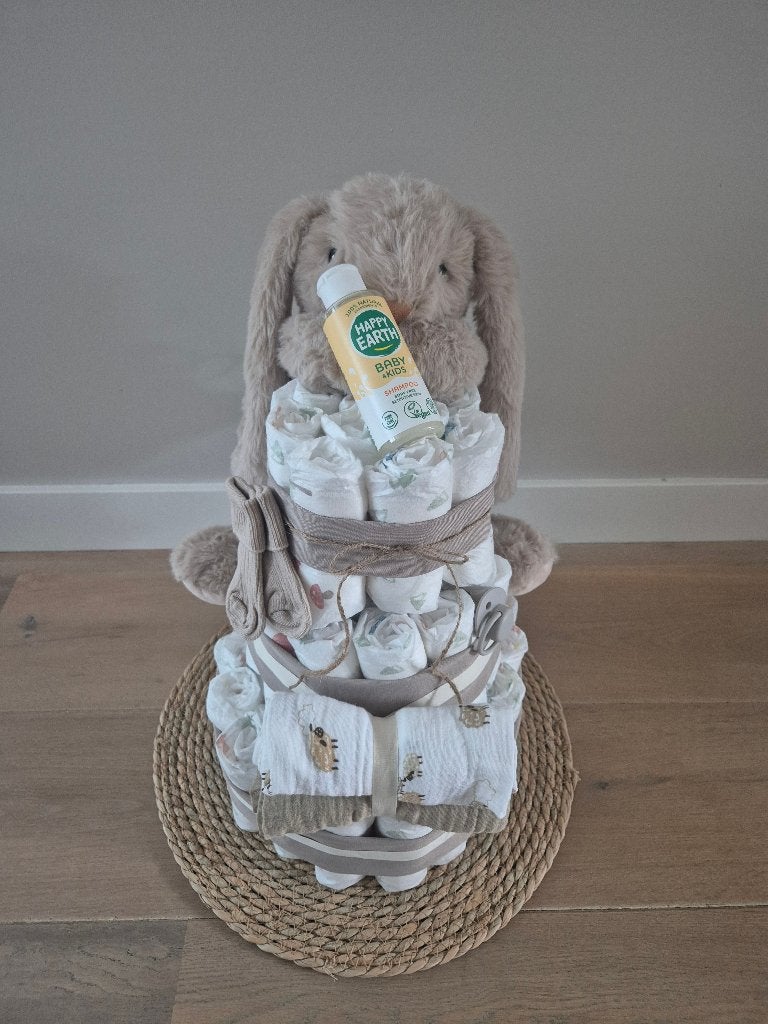 Luiertaart in beige tinten met knuffel, Ophalen, Nieuw, Kraamcadeau