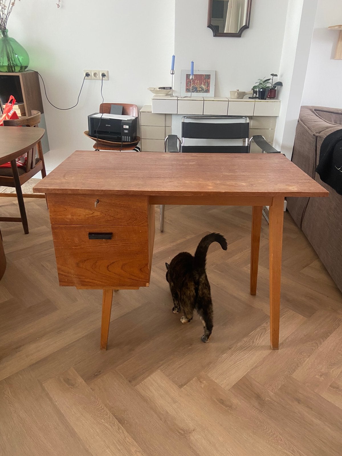 Houten bureau Midcentury modern, Huis en Inrichting, Ophalen, Zo goed als nieuw