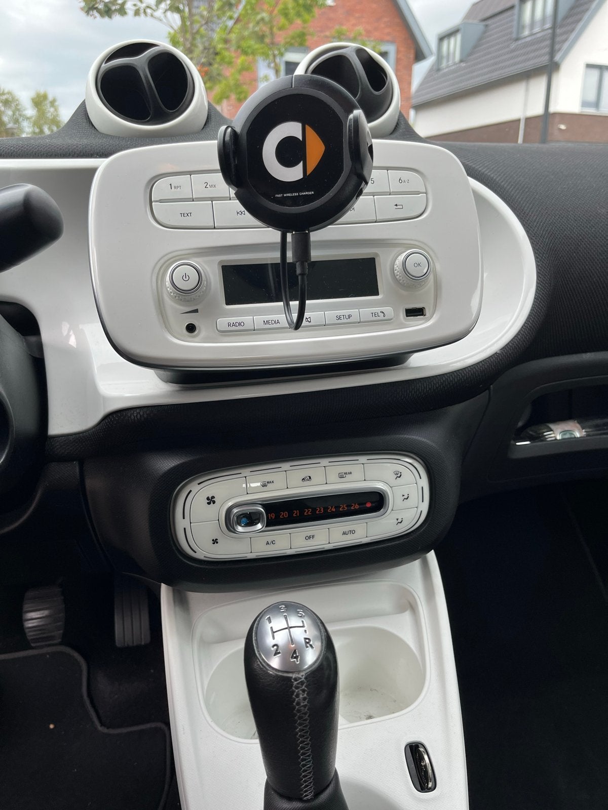 Foto 8 van Smart ForFour 1.0 52KW 2016 Grijs