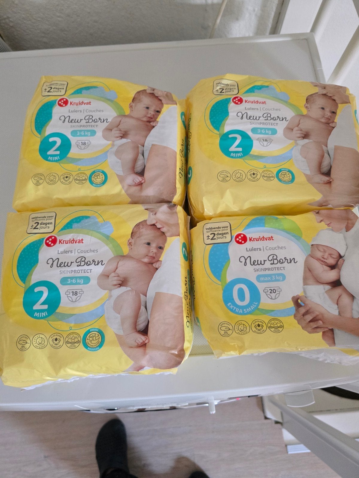 Kruidvat New Born Luiers Maat 0 (1 stuks en 3 stuks)maat 2, Ophalen, Nieuw