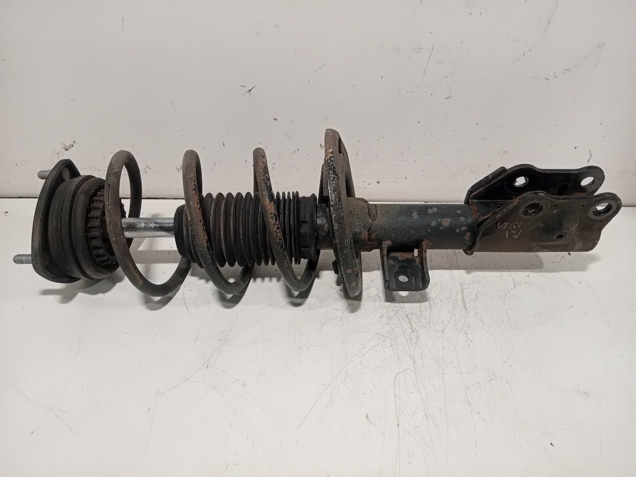 Veerpoot rechts voor Mazda 3 serie, Onderdelen@venauto.nl, Van der Ven Autorecycling B.V., Gebruikt, Ettenseweg 76, 4706 PB Roosendaal, The Netherlands
