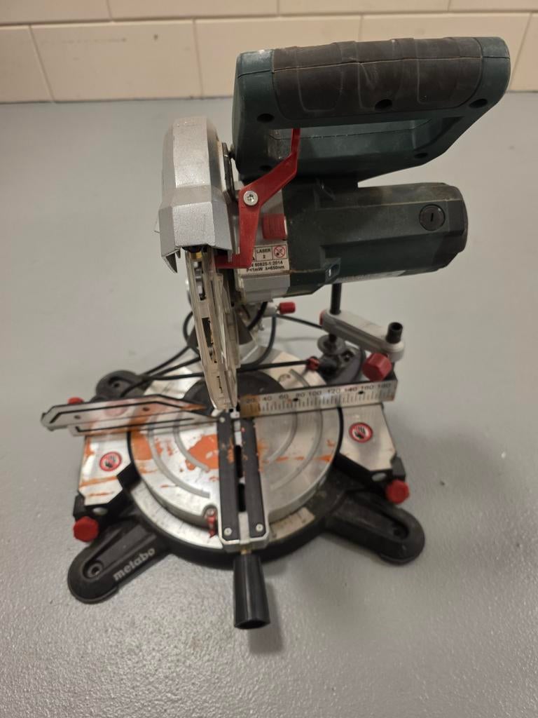 Metabo Afkortzaag met Laserfunctie en Extra Zaagbladen, Doe-het-zelf en Verbouw, Ophalen