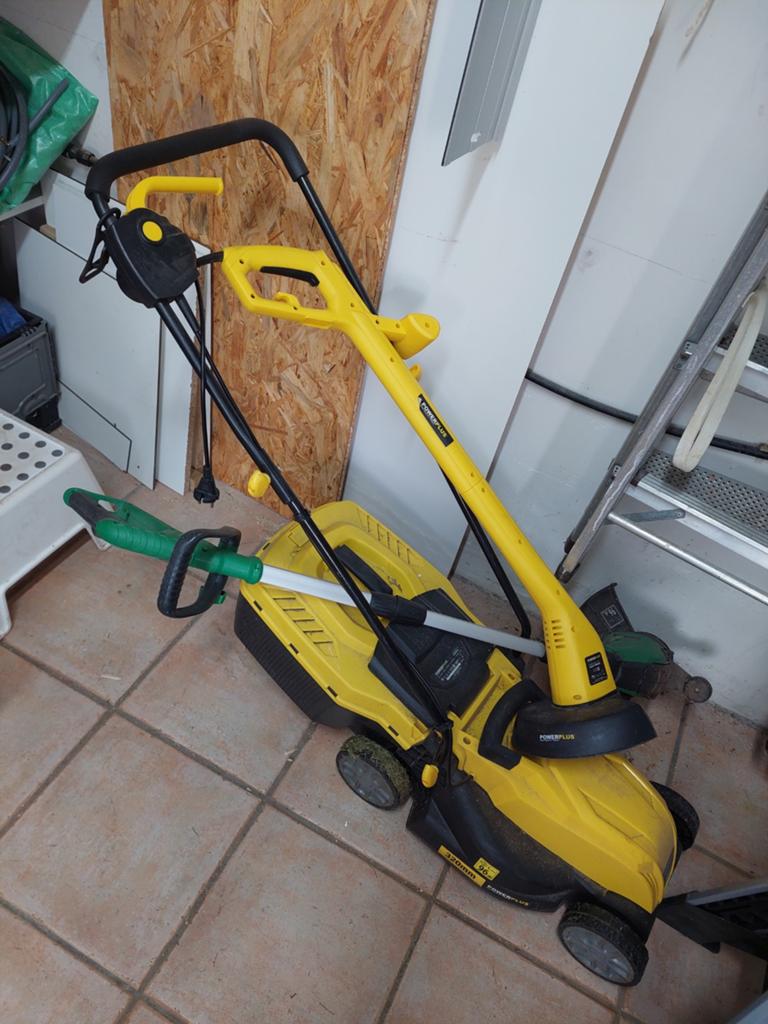 Grasmaaier en twee kantjesmaaiers, Ophalen, Gebruikt