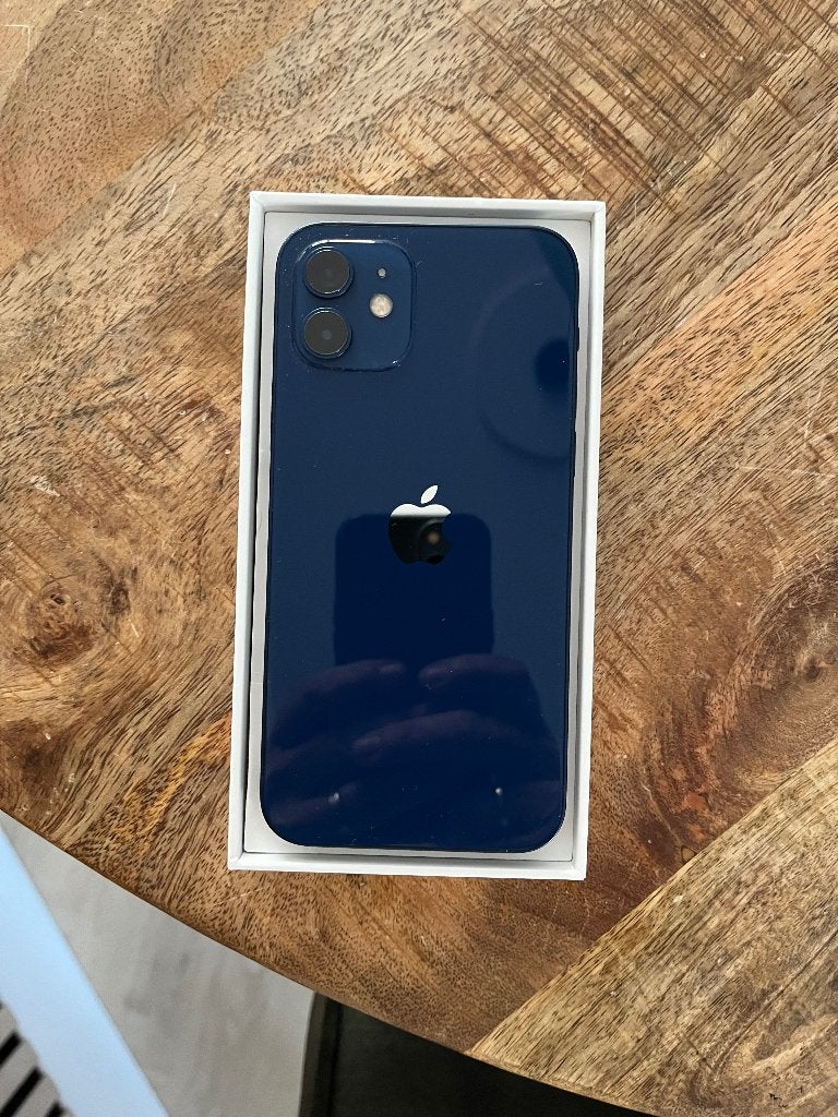 Foto 3 van iPhone 12 64GB - 82% batterijconditie