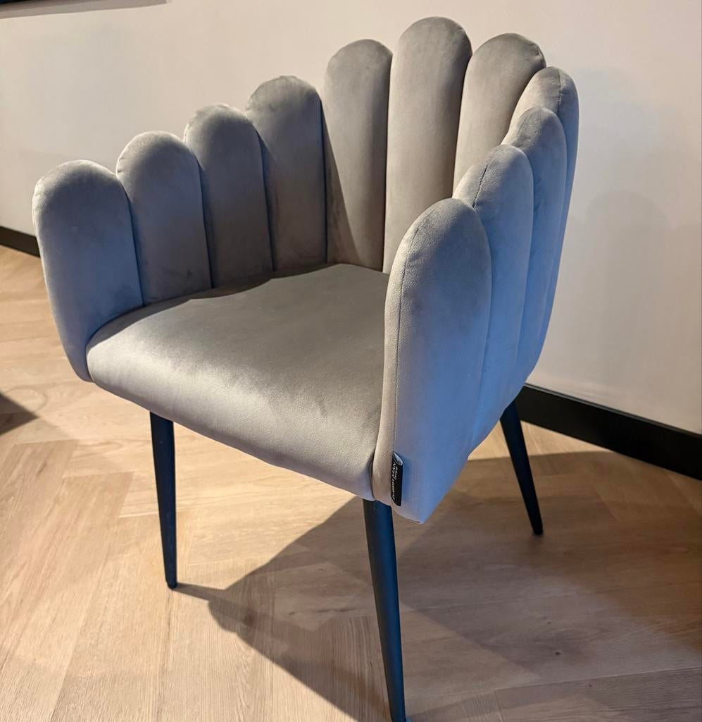 Set van 8 Taupe velvet design eetkamerstoelen, Huis en Inrichting, Stoelen, Overige kleuren, Ophalen of Verzenden, Zo goed als nieuw