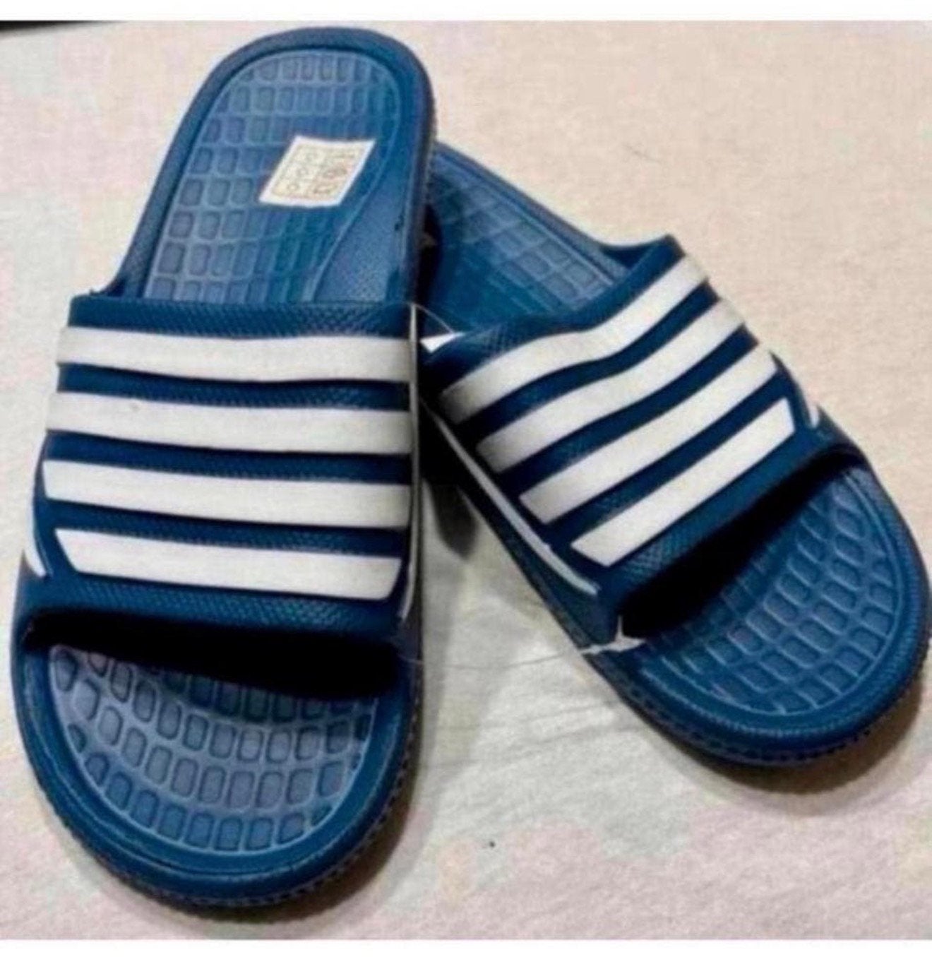 Slippers Maat 43 sandalen muiltjes badslippers teenslippers, Slippers, Blauw, Nieuw, Ophalen of Verzenden