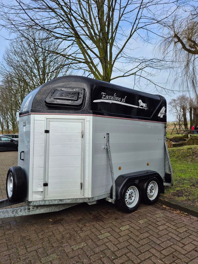 Henra 2 paards trailer, Dieren en Toebehoren, Paarden en Pony's | Trailers en Aanhangwagens, Ophalen of Verzenden