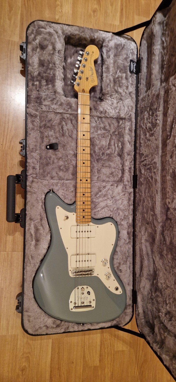 Fender American Professional Jazzmaster, Ophalen, Zo goed als nieuw, Solid body, Fender