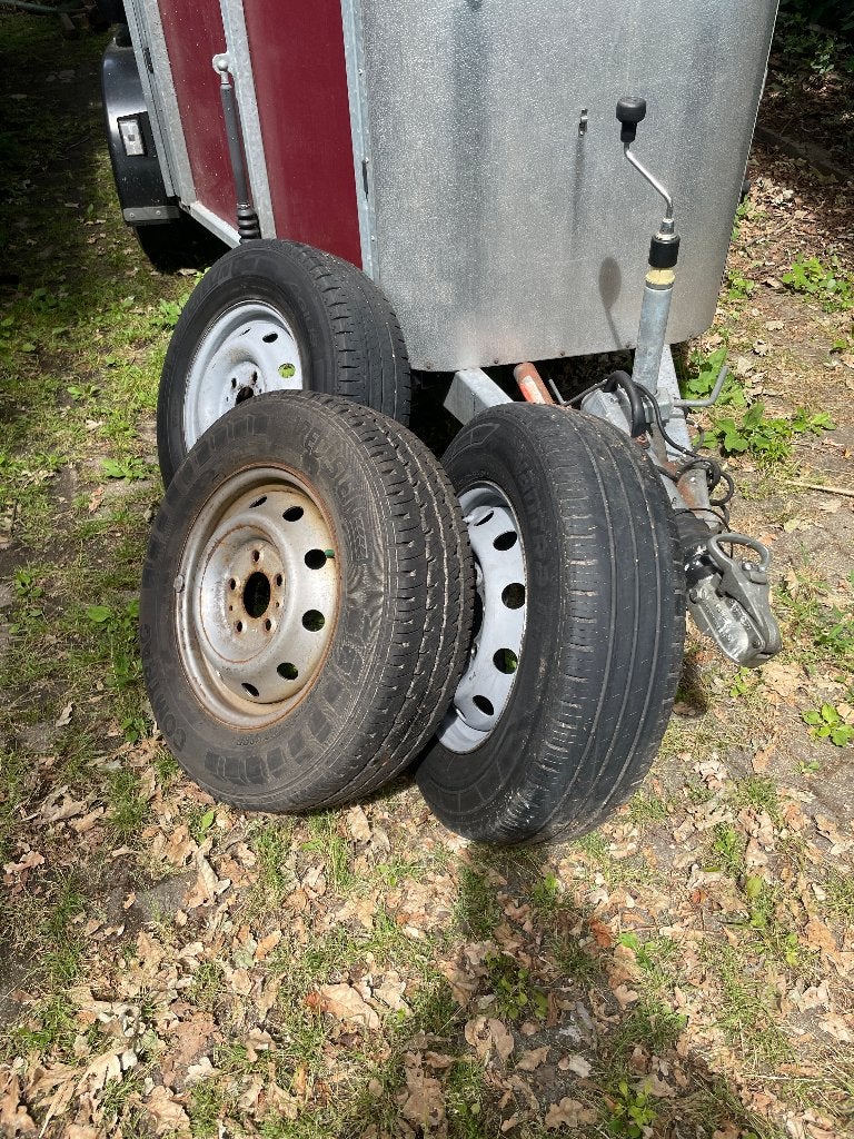 Fiat Ducato en BMW 3 serie wielen met banden, Ophalen, 16 inch, 205 mm, Band(en)
