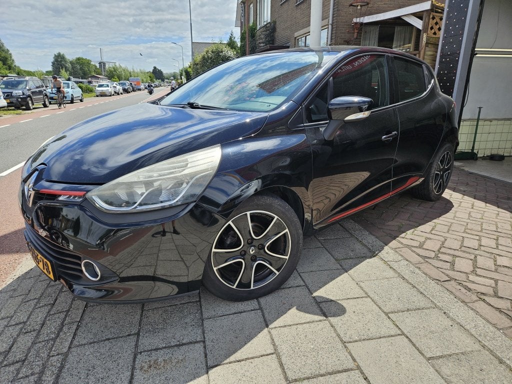 Renault Clio 0.9 TCe Expression (bj 2014), Auto's, Renault, Bedrijf, Te koop, Clio, ABS, Airbags, Airconditioning, Alarm, Bluetooth