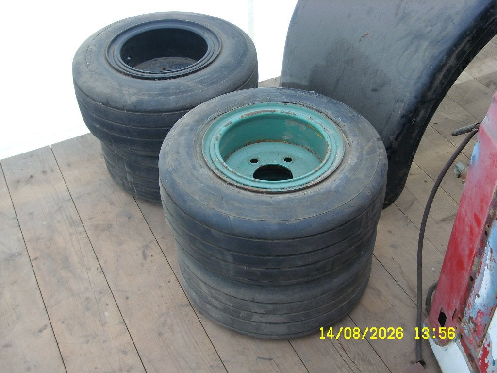 Heftruckbanden/zwaartransportwielen  22x8,5-11, Ophalen, Gebruikt