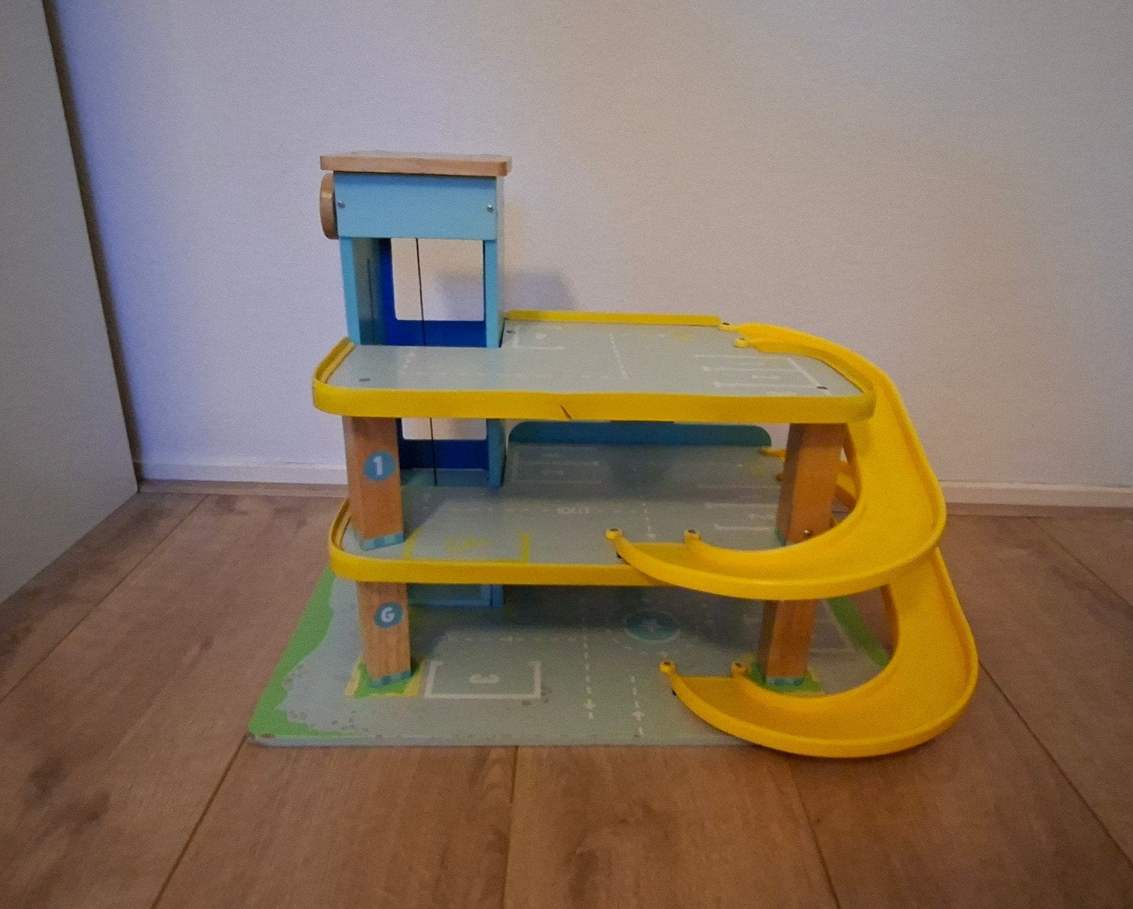 Houten Speelgoedgarage Le Toy Van Le Grand Garage, Ophalen, Gebruikt, Overige typen