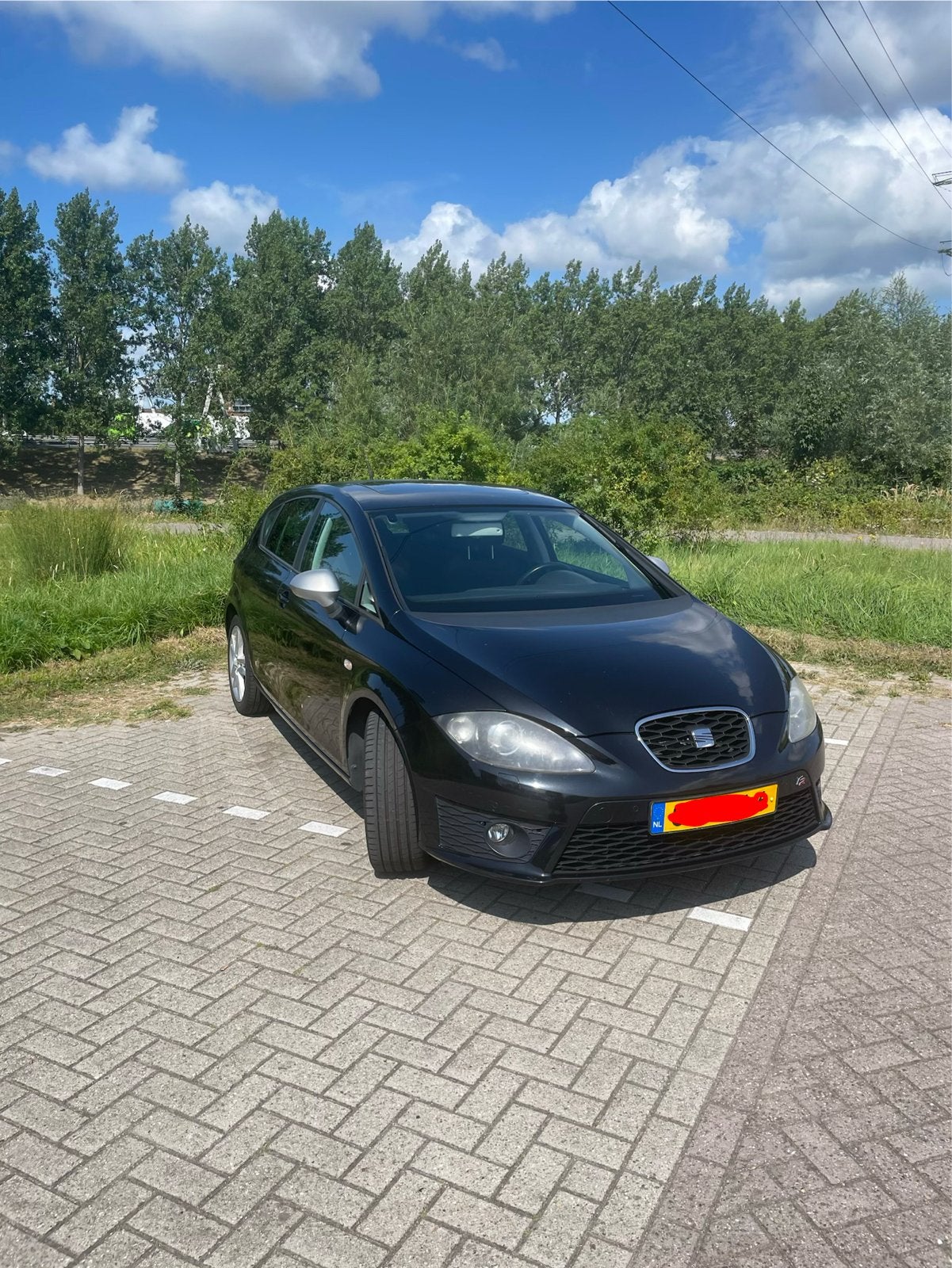 Seat Leon FR, weinig KM maar met dakschade, Zwart, Leon, Zwart, Particulier