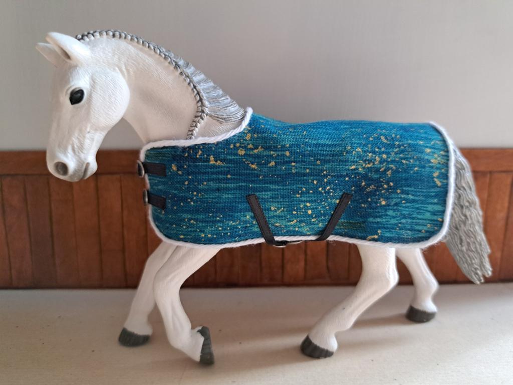 Schleich deken turquoise goud stip, Ophalen of Verzenden, Zo goed als nieuw, Paard, Beeldje of Figuurtje