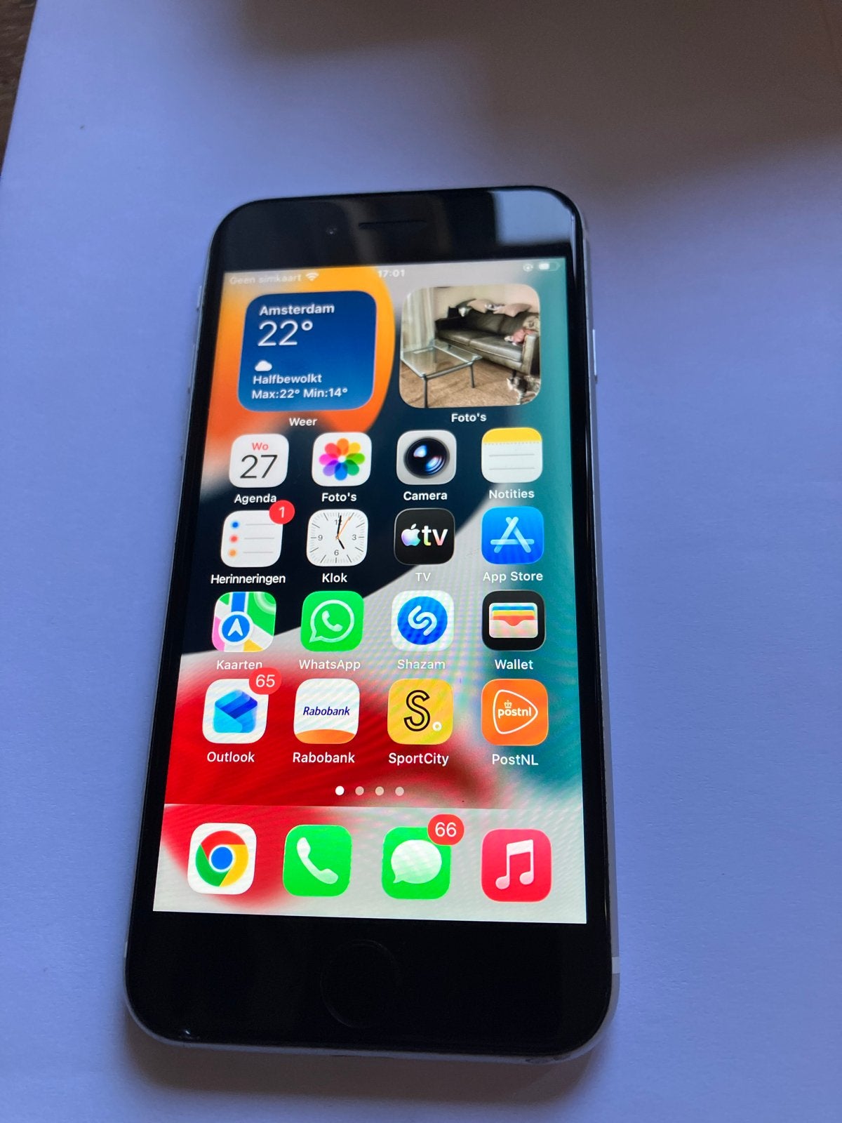 iPhone SE (2020) 128 GB wit met oplader, Telecommunicatie, Mobiele telefoons | Apple iPhone, Gebruikt, 128 GB, iPhone SE (2020)