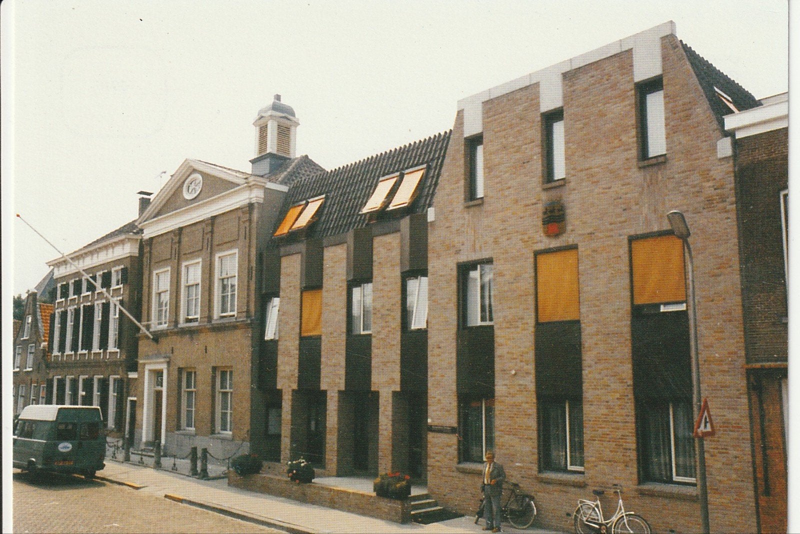 DIRKSLAND GEMEENTEHUIS VOORSTRAAT MODERN EN OUD GEDEELTE, Ophalen of Verzenden, 1980 tot heden, Ongelopen, Zuid-Holland