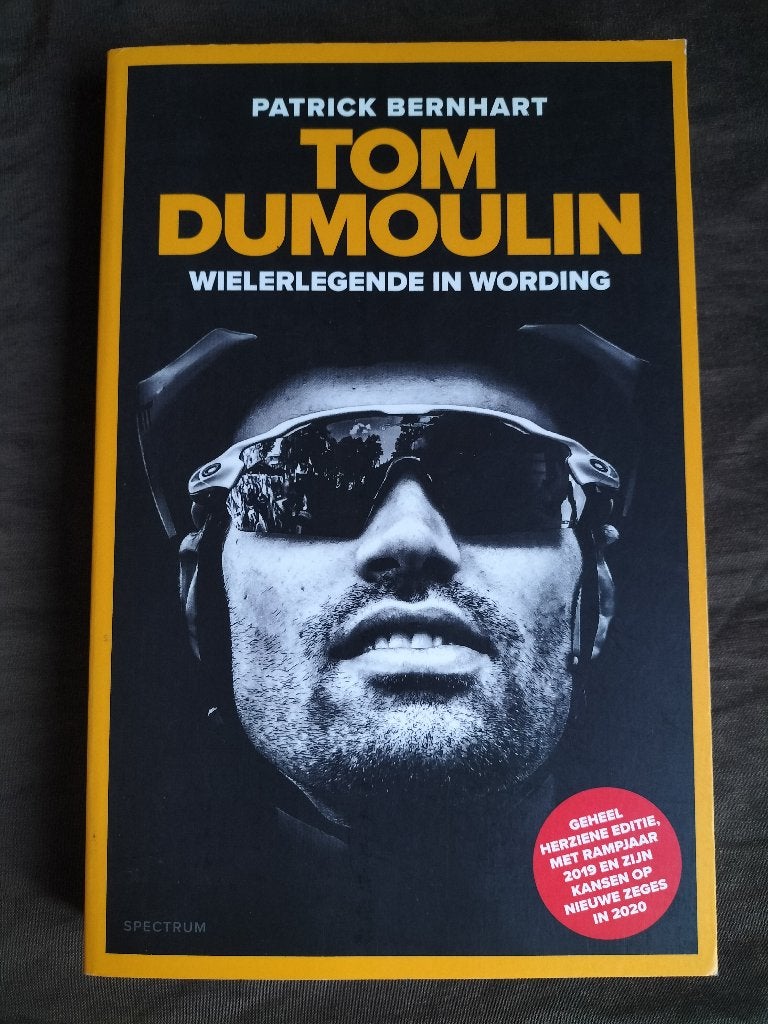 Patrick Bernhart - Tom Dumoulin / wielerlegende in wording, Ophalen of Verzenden, Zo goed als nieuw, Patrick Bernhart, Lopen en Fietsen