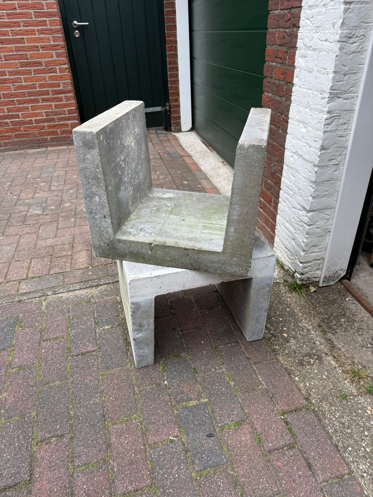 2 u blokken beton, Ophalen, Zo goed als nieuw, Overige materialen, 2 zitplaatsen