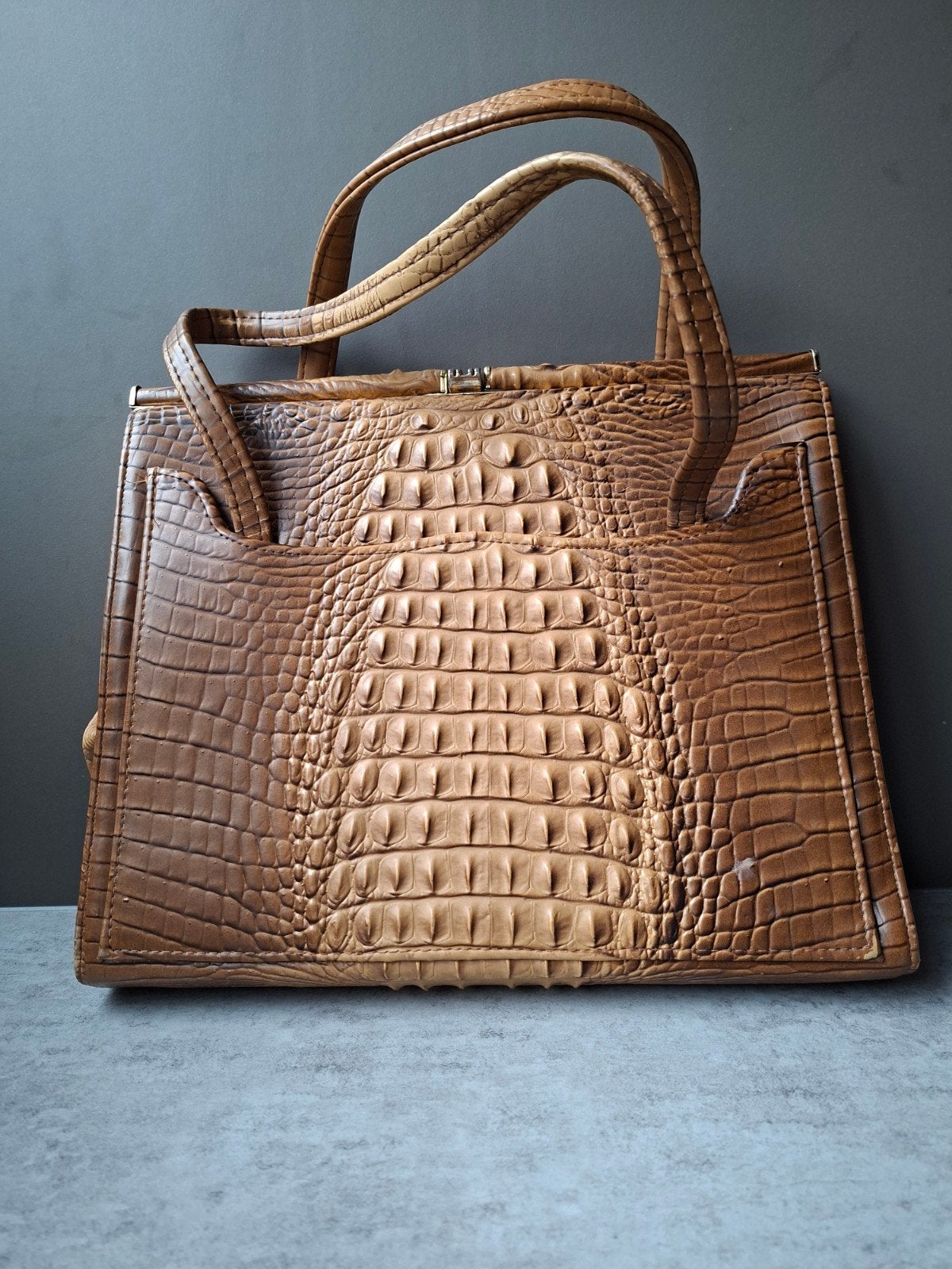Vintage tas met nep krokodillenleer, Sieraden, Tassen en Uiterlijk, Tassen | Damestassen, Gebruikt, Beige, Ophalen of Verzenden