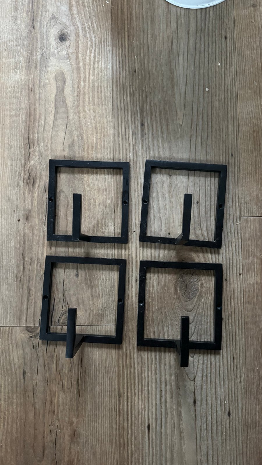 Set van 4 zwarte metalen wandhaken Aken Leen Bakker, Ophalen of Verzenden, Gebruikt, Zwart, Metaal
