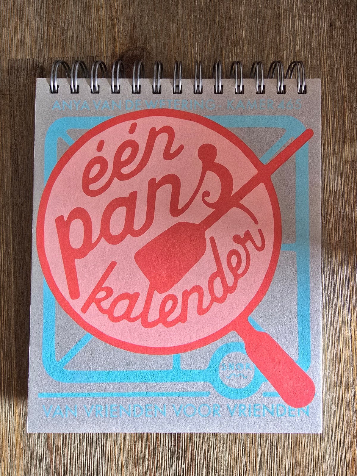Kookboek 'Eénpanskalender', Ophalen of Verzenden, Zo goed als nieuw