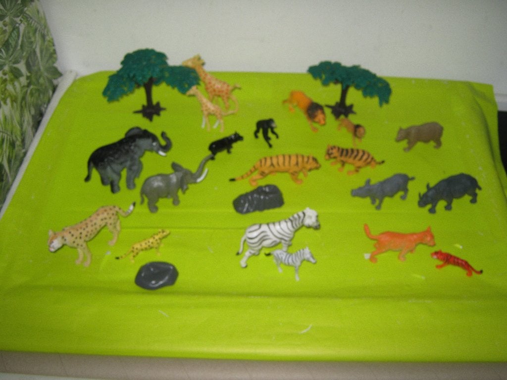 DIEREN POPPETJES SET OPBRENGST VOEDSELBANK!, Ophalen, Gebruikt