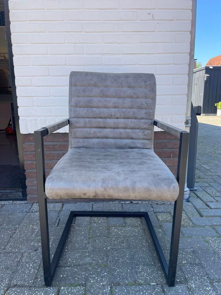 Eetkamerstoelen 12 stuks, Huis en Inrichting, Stoelen, Zo goed als nieuw, Vijf, Zes of meer stoelen, Bruin, Ophalen