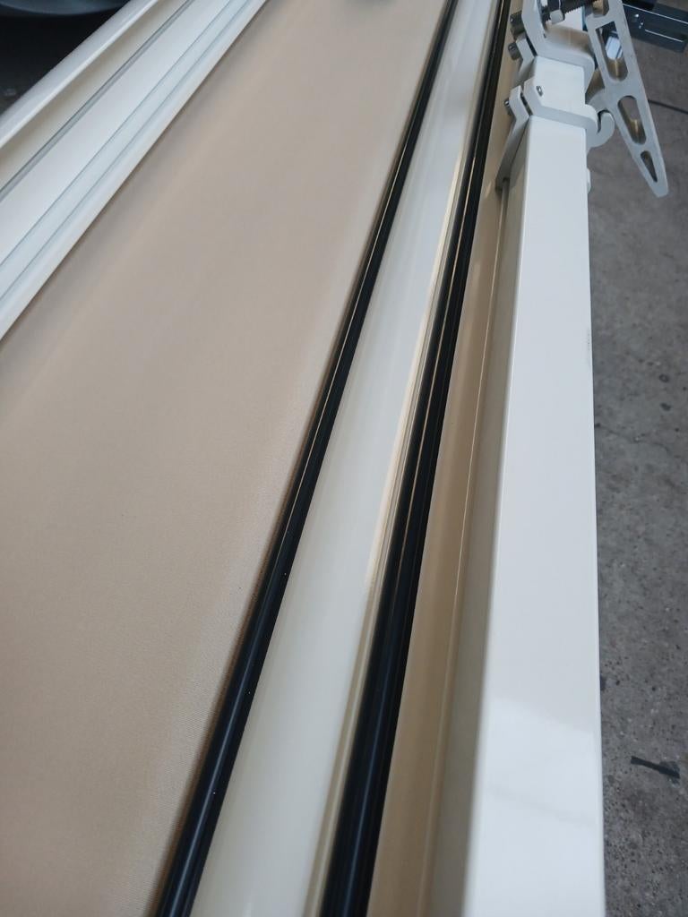 Nieuw zonnescherm luxaflex 470 x 260.electrisch somfy., Ophalen, Nieuw, 200 cm of meer, 200 cm of meer
