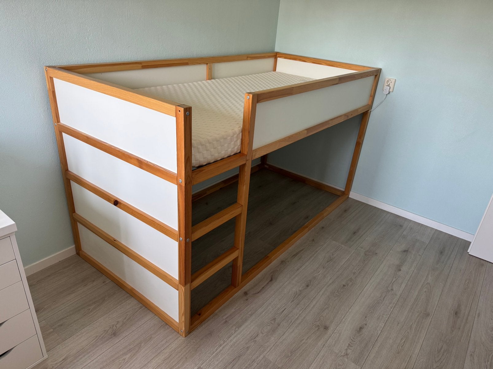 IKEA KURA 90x200 + Premium Natuurlijke Latex/Kokos Matras, Kinderen en Baby's, Kinderkamer | Stapelbedden en Hoogslapers, Ophalen
