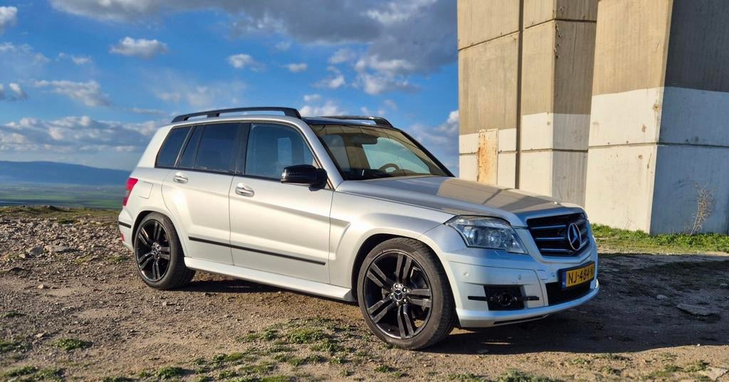 Mercedes-Benz Glk320 4MATIC AUT 2009 Grijs, Auto's, Mercedes-Benz, Automaat, 1780 kg, Zwart, 2000 kg