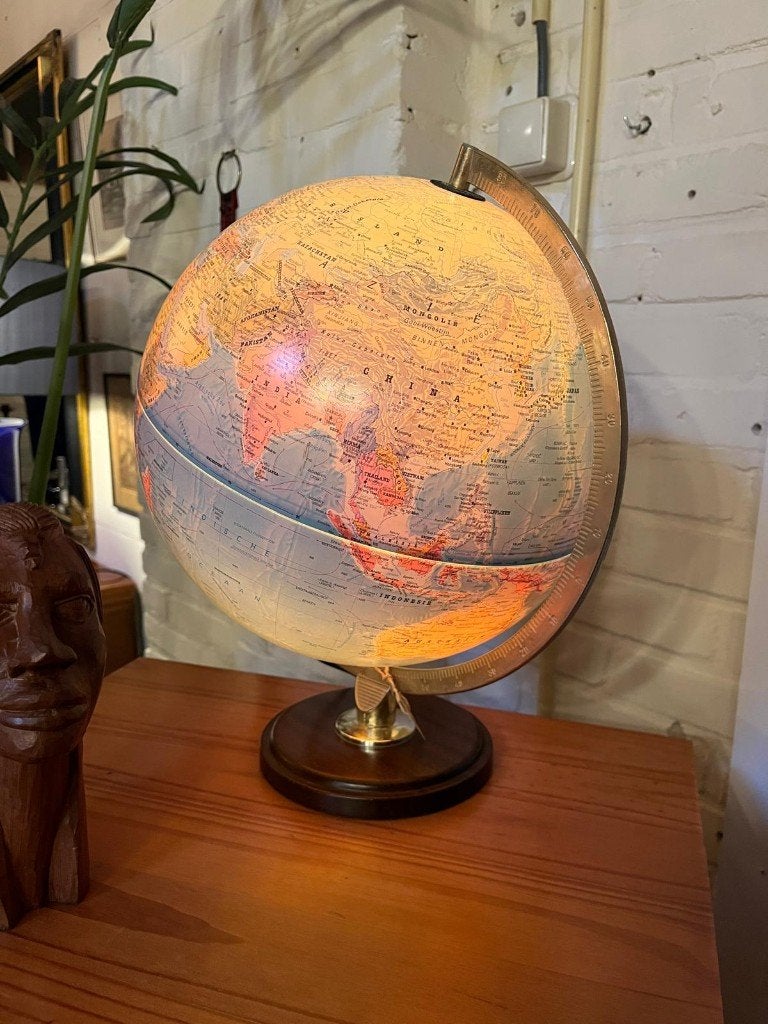 53) Mooie vintage wereldbol, made in Denmark, Gebruikt, Kunststof, ., Overige typen