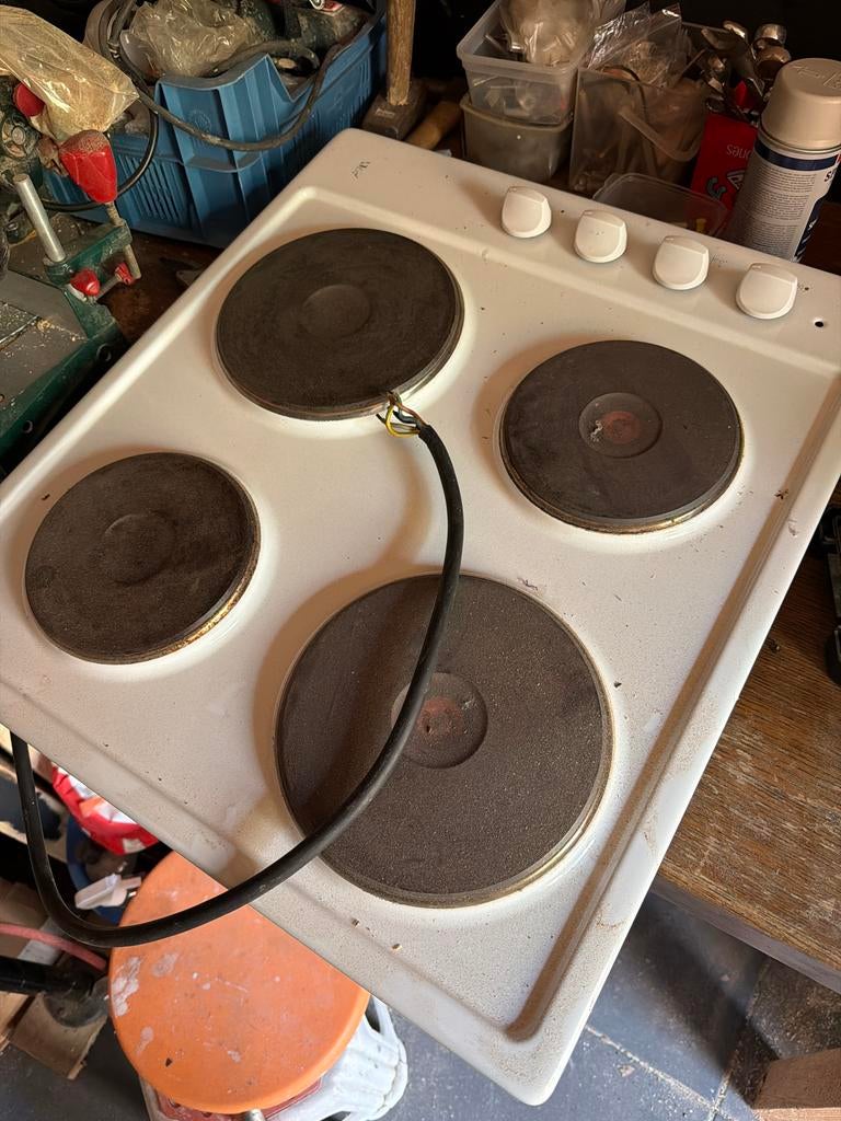 Gebruikt elektrisch kooktoestel met 4 kookzones, Witgoed en Apparatuur, Kookplaten, Ophalen of Verzenden, Zo goed als nieuw