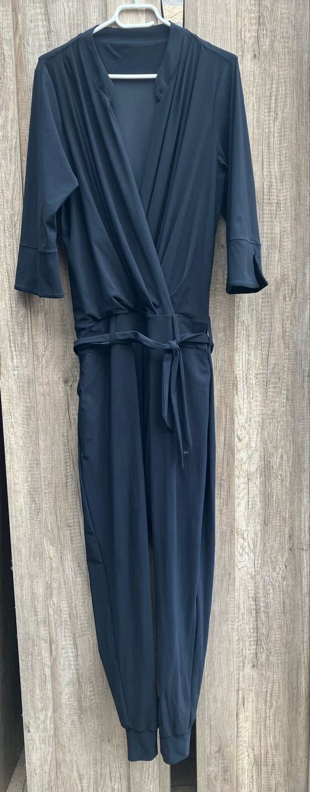 Studio Anneloes Zwarte Jumpsuit Maat L met Steekzakken, Kleding | Dames, Jumpsuits, Ophalen of Verzenden, Gedragen, Maat 42/44 (L)