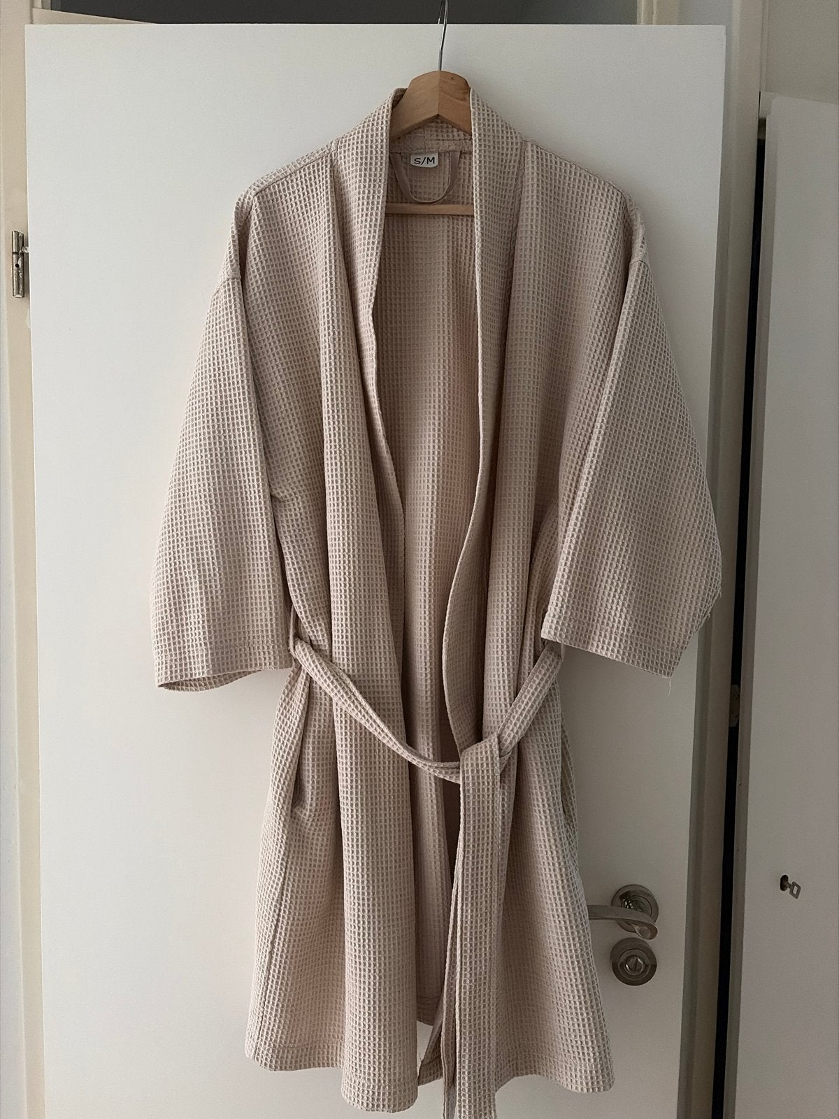 Lichtbeige Japandi wafel badjas S/M met zakken, Ophalen of Verzenden, Zo goed als nieuw