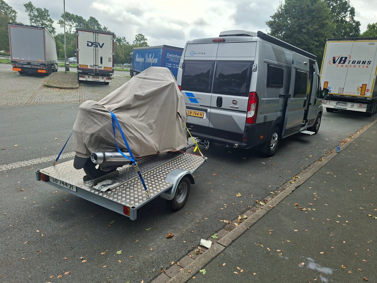 aanhanger en motor scooter 400cc te koop, Auto diversen, Ophalen of Verzenden