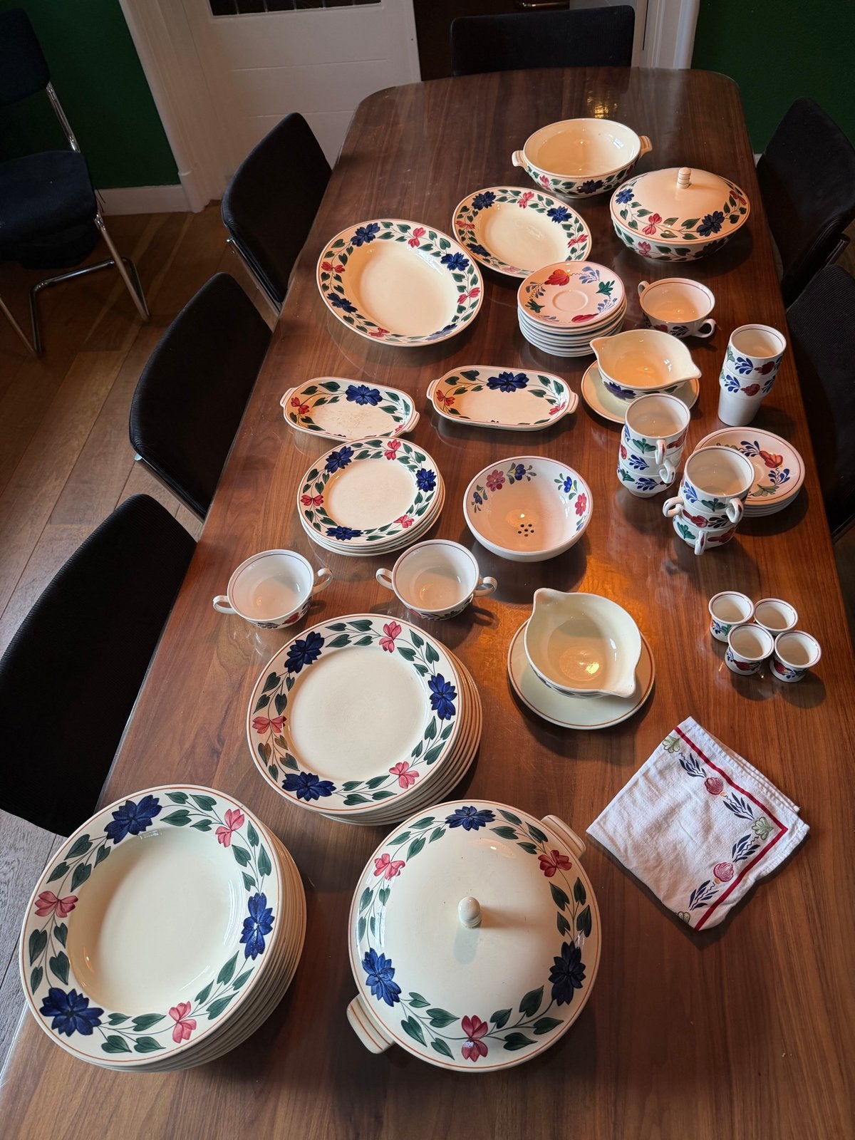 Grote hoeveelheid Boerenbont servies, Gebruikt, Landelijk/Boerenbont, Ophalen of Verzenden, Aardewerk
