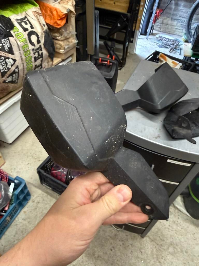 Triumph Tiger 800 handkappen origineel (zonder steunen), Ophalen of Verzenden, Gebruikt