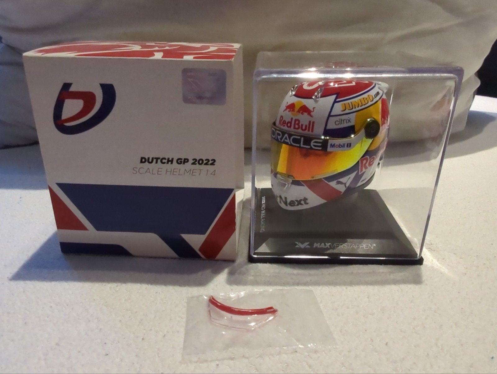 Max Verstappen helm (schaalmodel 1:4) Dutch GP 2022, Overige merken, Nieuw, Ophalen of Verzenden, Groter dan 1:32