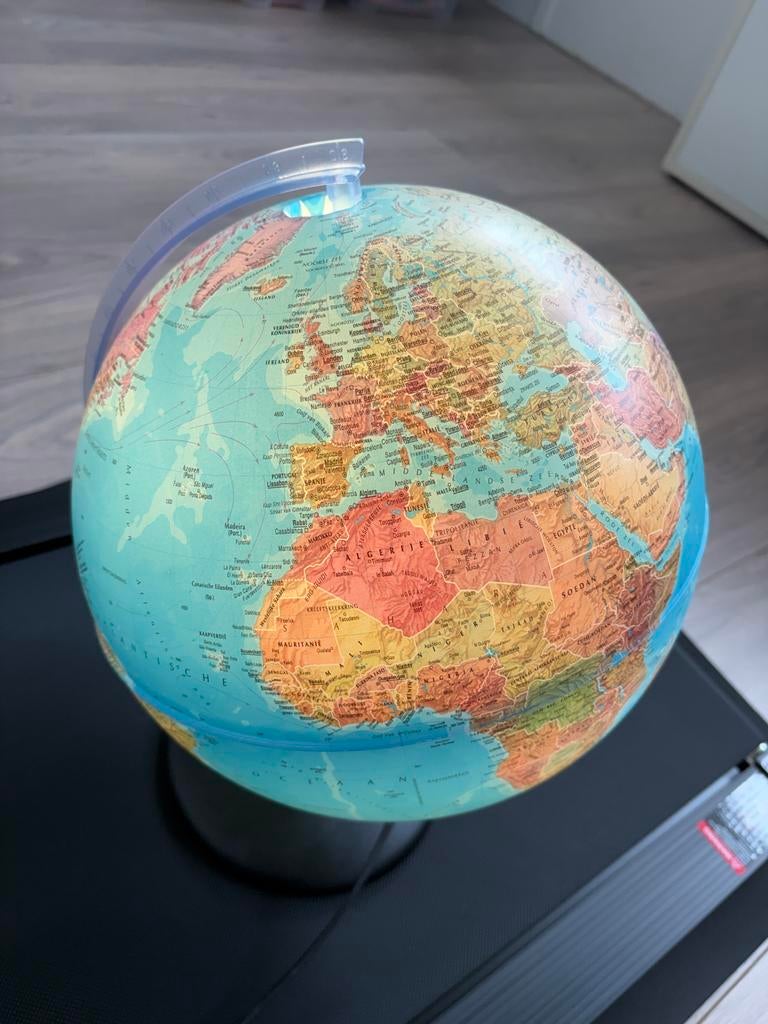 Wereldbol met licht - Educatief en decoratief, Ophalen of Verzenden, Gebruikt