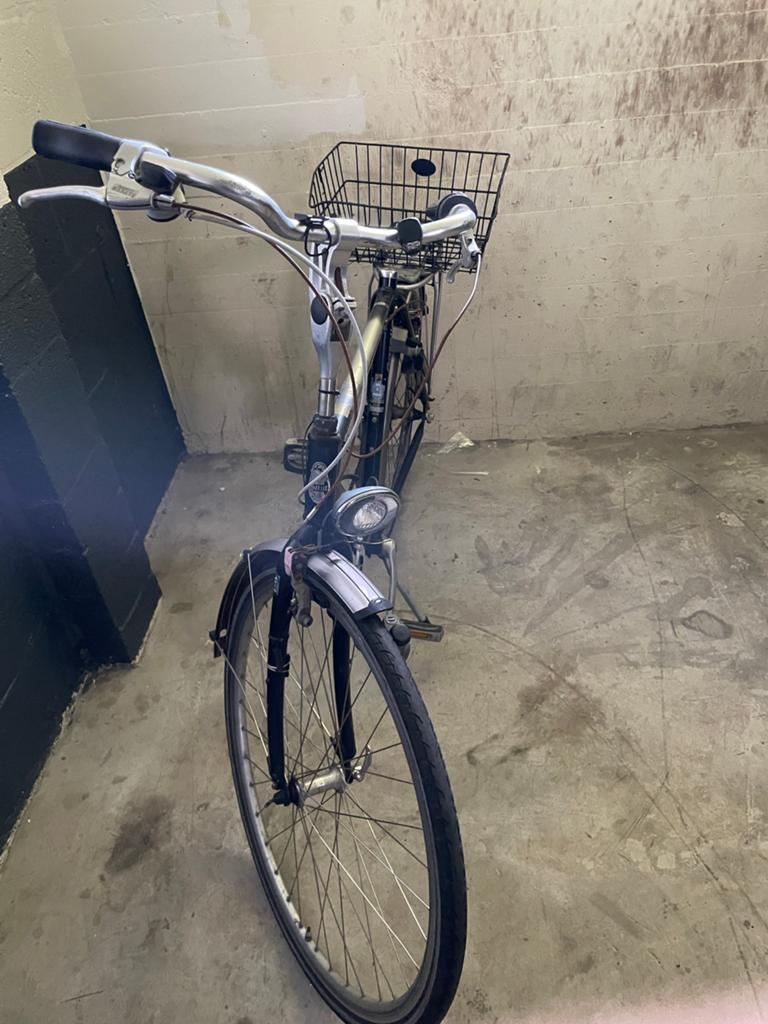 Gazelle fiets met mand - Gebruikt, Ophalen, Velgrem, Versnellingen, Gazelle