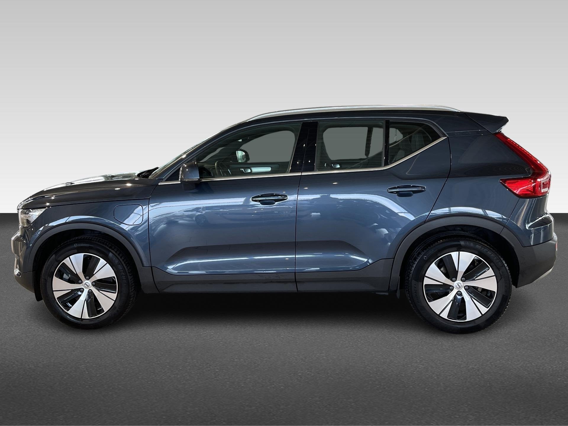 Foto 2 van Volvo XC40 T4 Twin Engine 211pk Geartronic Inscription Expre