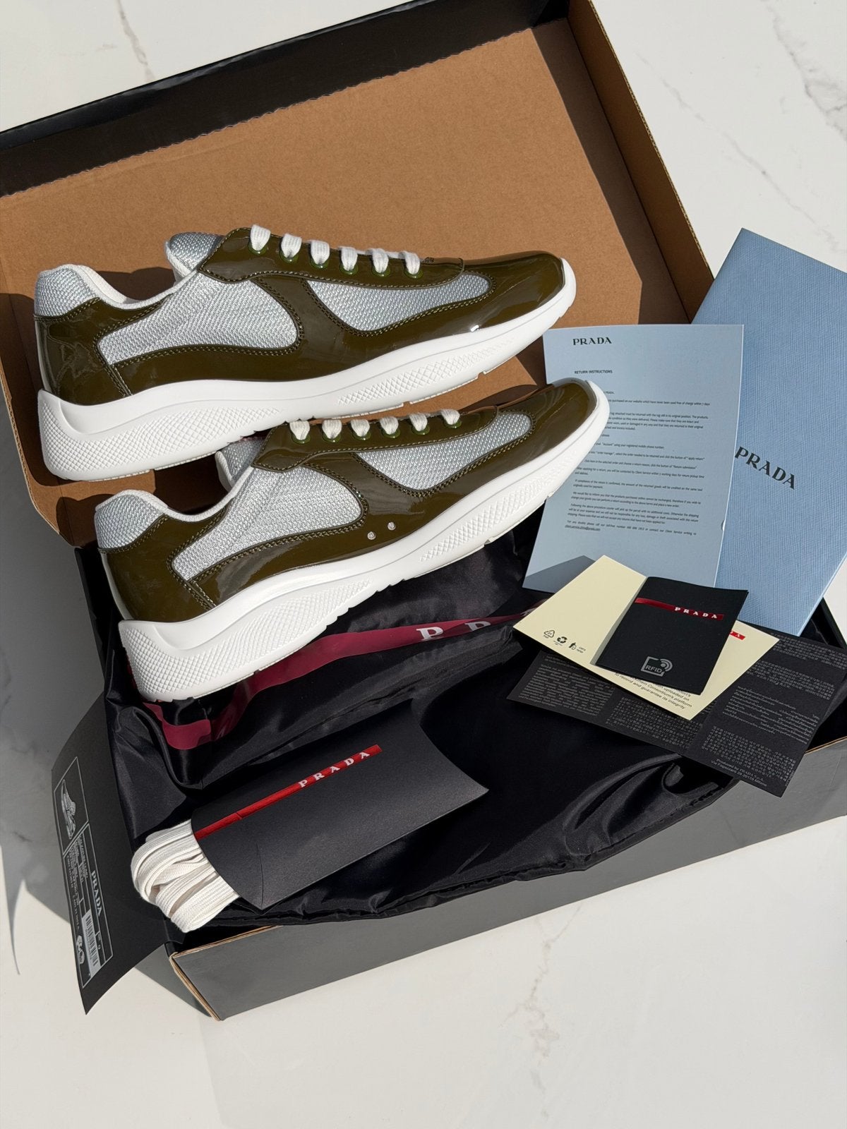 Prada Americas Cup Maat 42 & 43, Kleding | Heren, Ophalen of Verzenden, Nieuw, Zwart