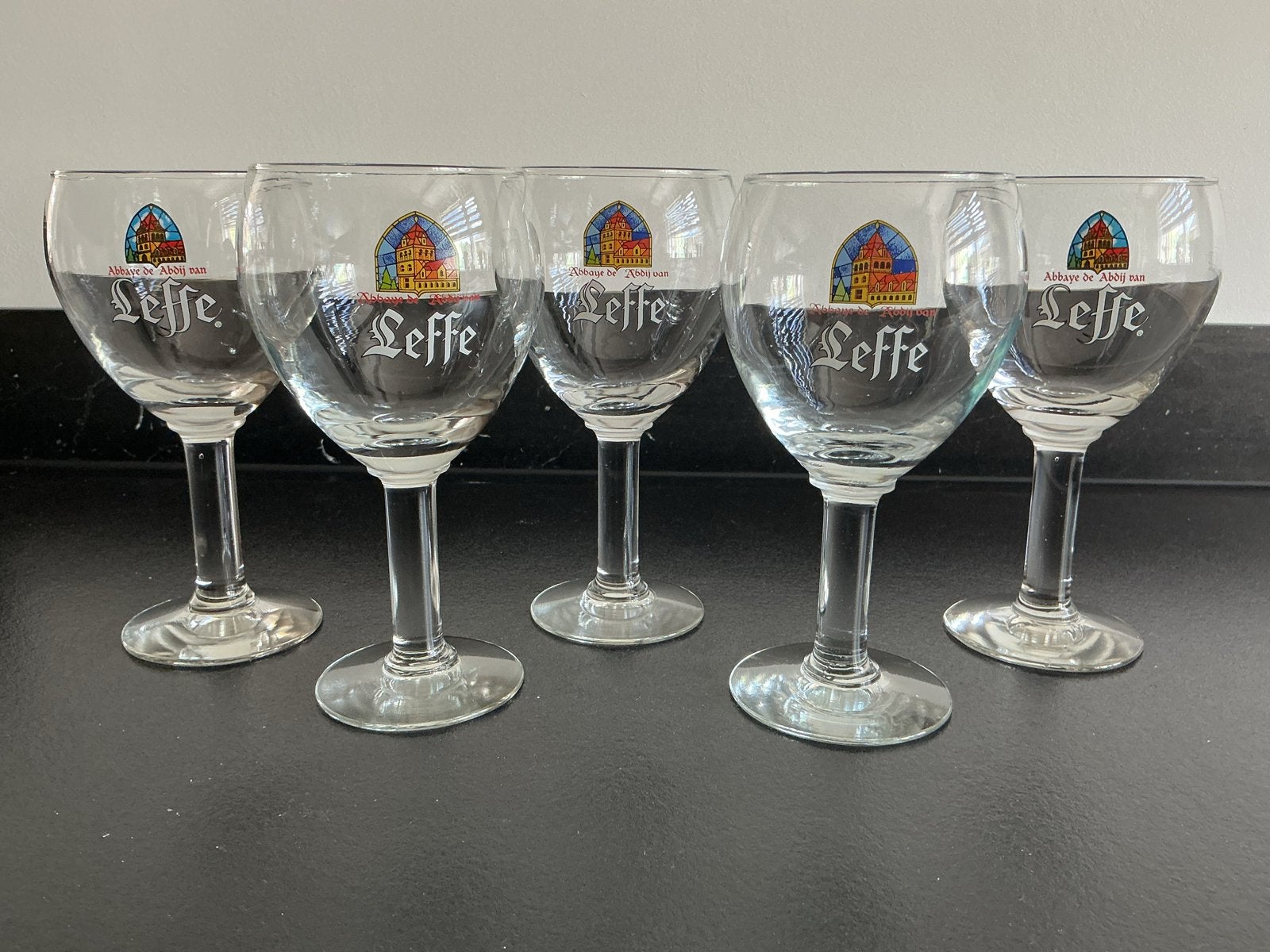 5 Leffe bierglazen, Verzamelen, Biermerken, Zo goed als nieuw, Glas of Glazen, Overige merken, Ophalen of Verzenden