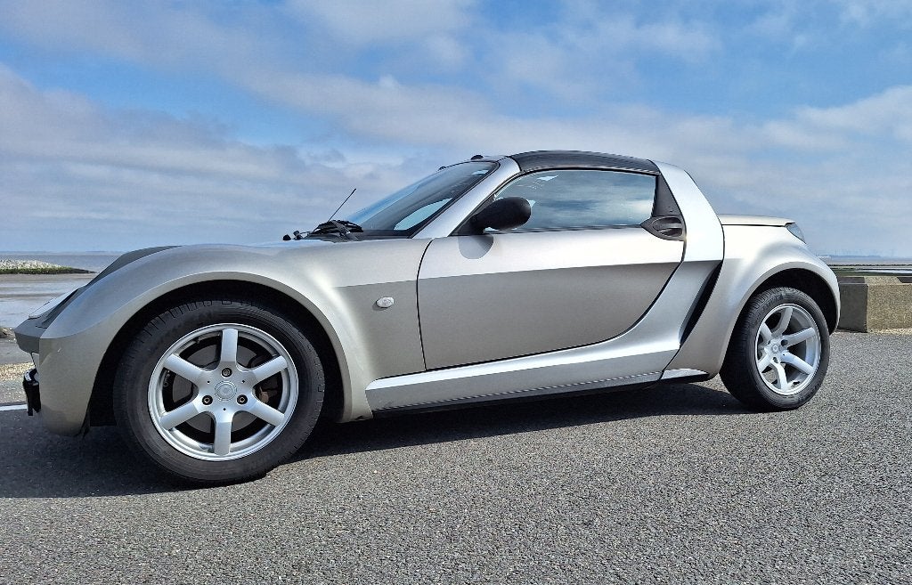 Smart Roadster 0.7 60KW AUT 2004 Grijs, Auto's, Smart, Automaat, Achterwielaandrijving, Roadster, Origineel Nederlands