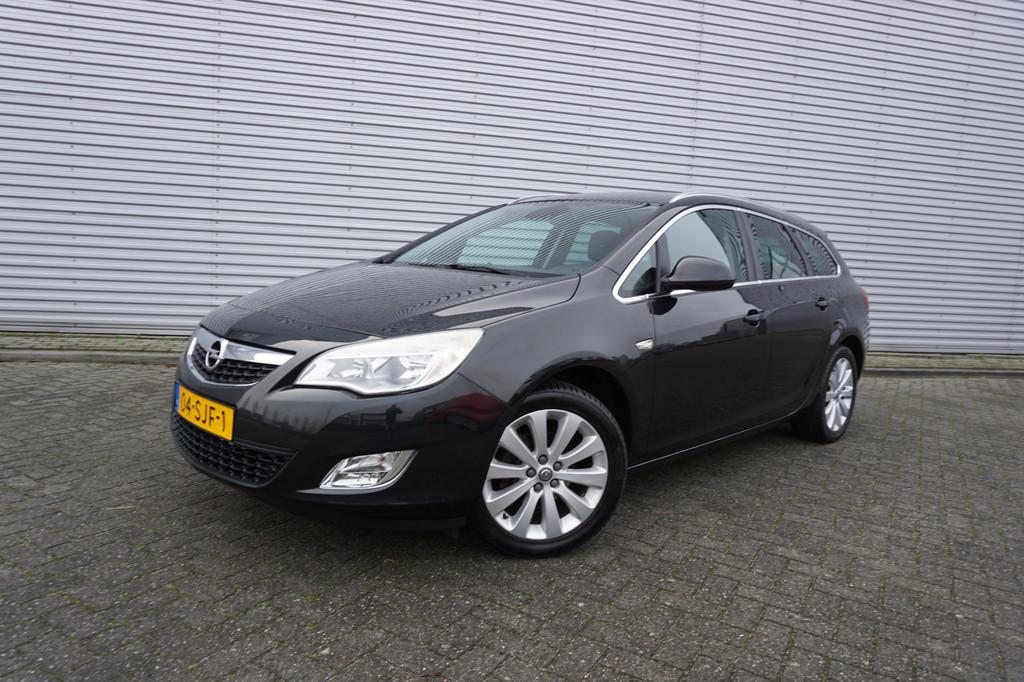 Opel Astra Sports Tourer 1.4 Cosmo Climate / Navi / Cruise /, Voorwielaandrijving, Euro 5, 101 pk, Gebruikt