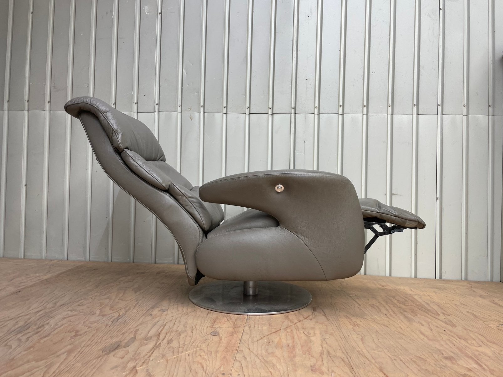 Beige relax fauteuil / relaxstoel / relax stoel / draai