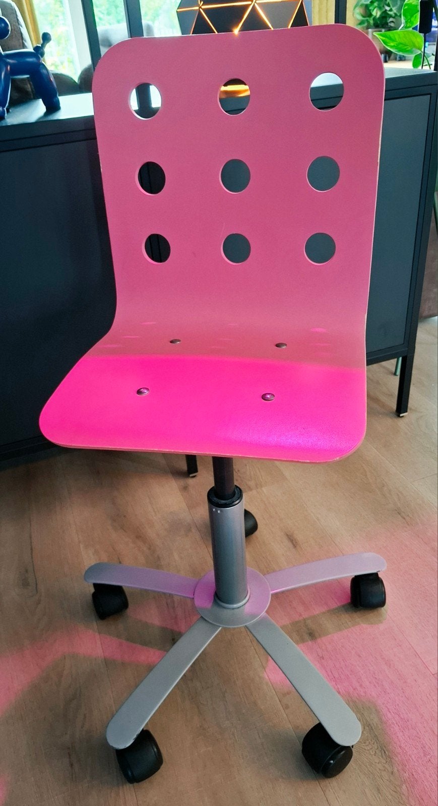 Roze bureaustoel met wieltjes [IKEA], Ophalen, Gebruikt, Stoel(en)