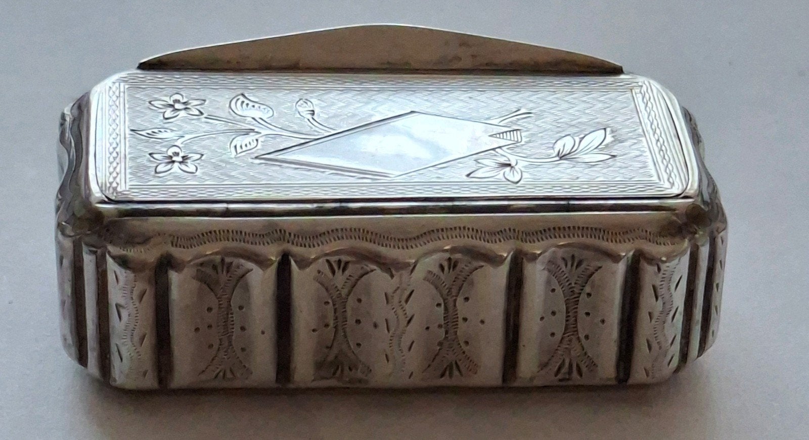 zilveren pepermuntdoosje, Emile Faivre, frankrijk., Ophalen, Zilver
